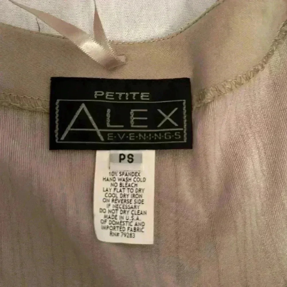 NWT Alex Evenings Shimmering Metallic Jacket with Top Closure Women Petite Small - Picture 9 of 14